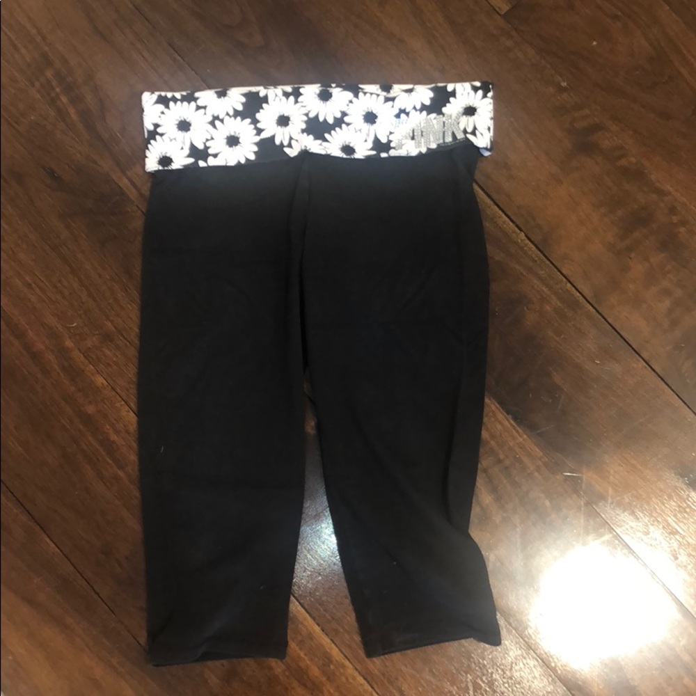 3/4 VS Pink Yoga Leggings